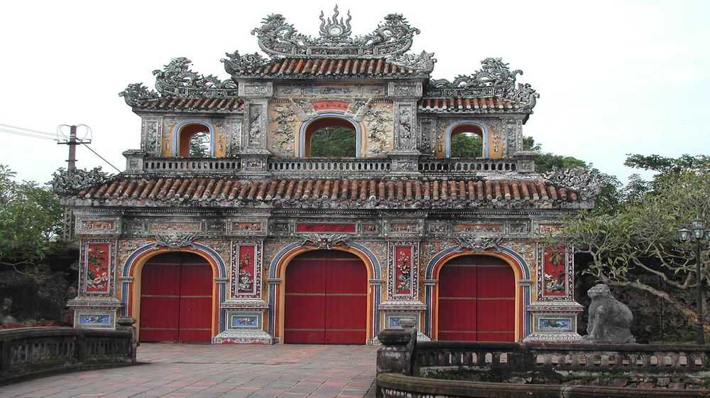 Chuong Duc Gate