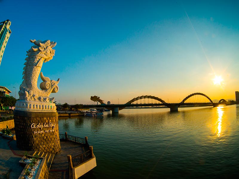 The Dragon Bridge is a bridge over the River Hàn at Da Nang, Vietnam.