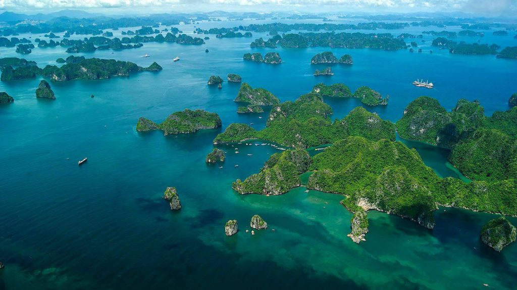 Ha Long Bay (Most beautiful natural wonders in Vietnam)