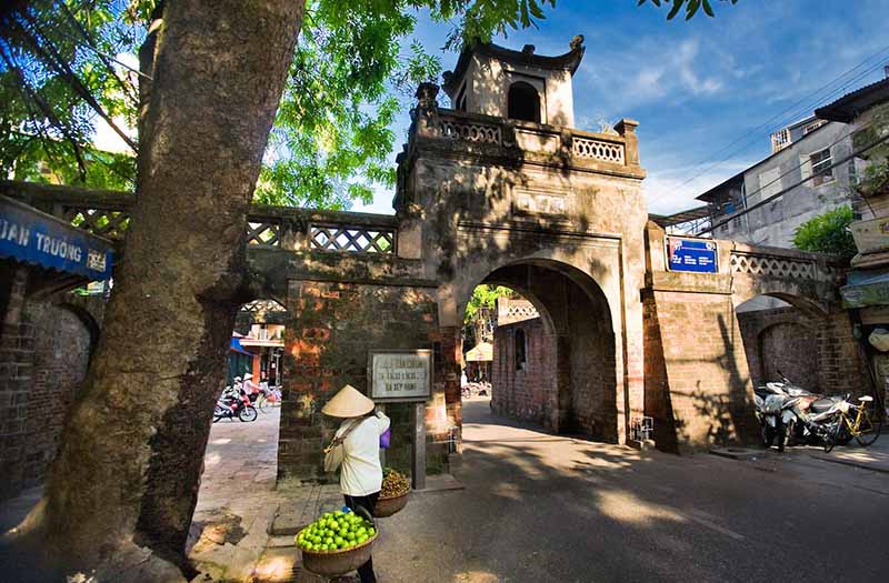 O Quan Chuong Gate