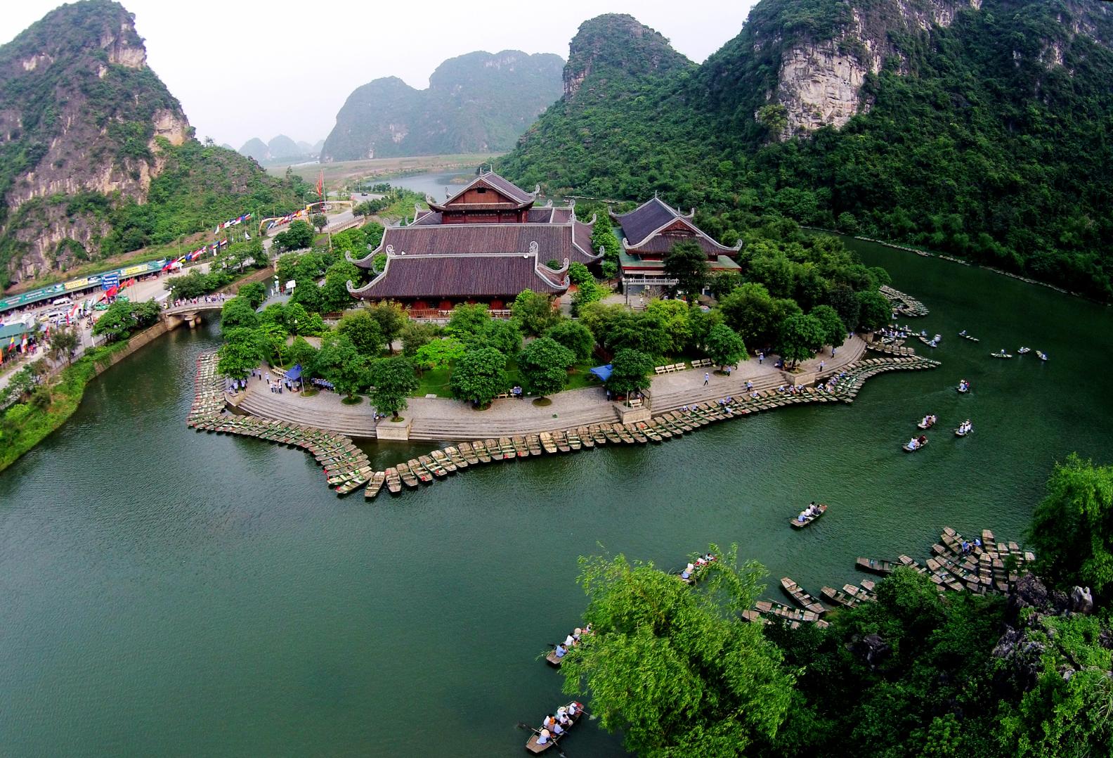 Tràng An Scenic Landscape Complex 