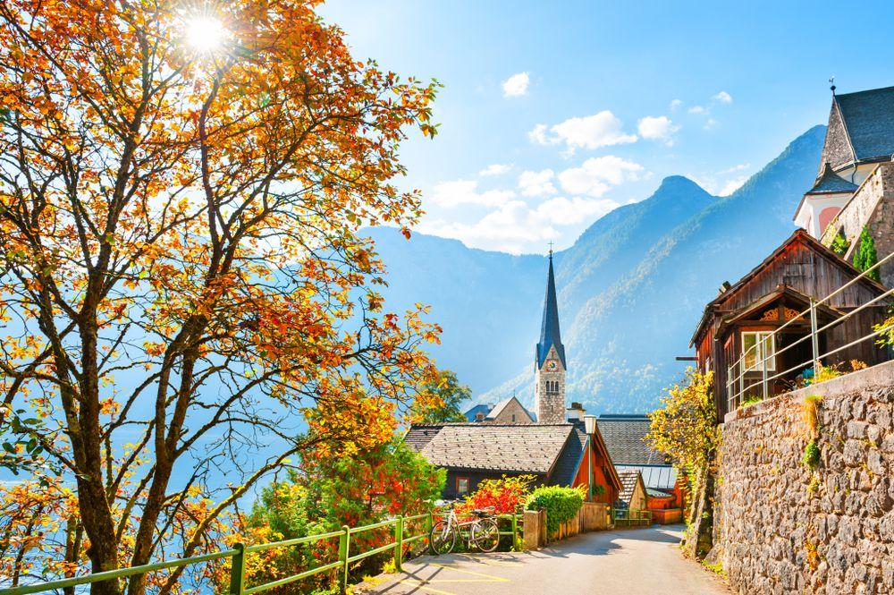Beautiful-Street-Hallstatt-Village-Austrian-Alps