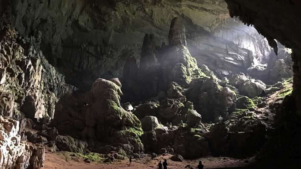 Kho Muong Cave in Pu Luong