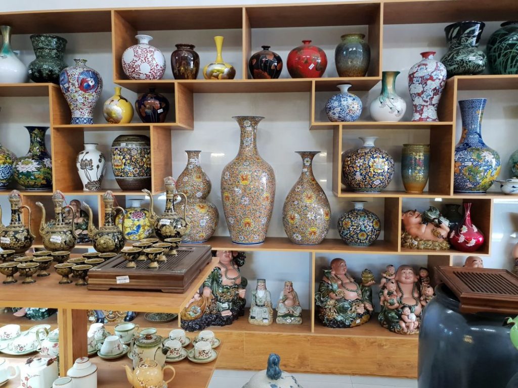 Traditional ceramics (Best traditional Vietnamese)