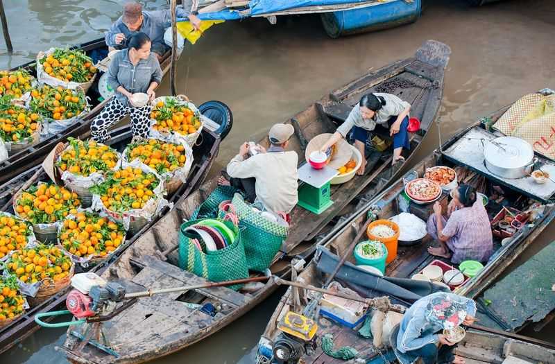 Cai Rang Floating Market (Can Tho) (Floating markets Vietnam)