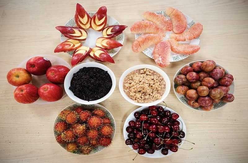 Seasonal fruits