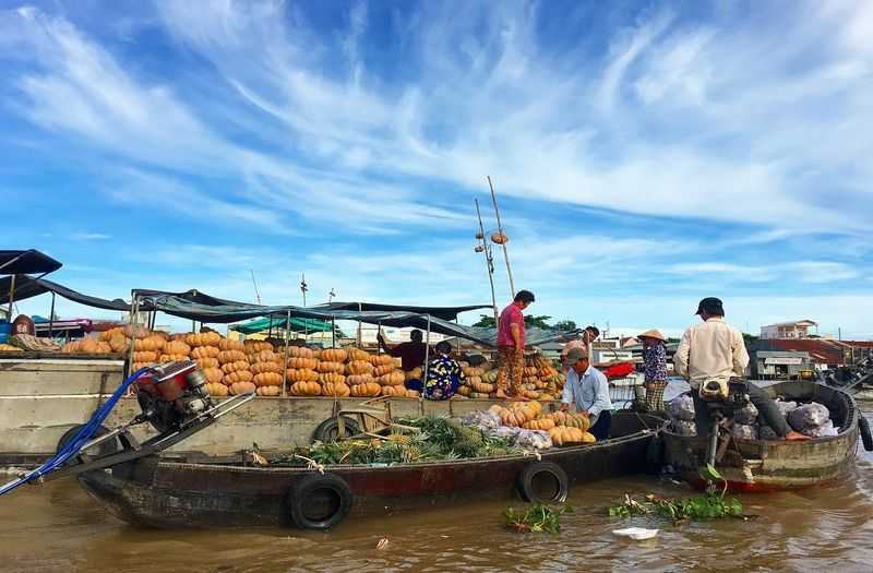 Tra On Floating Market (Vinh Long) (Floating markets Vietnam)