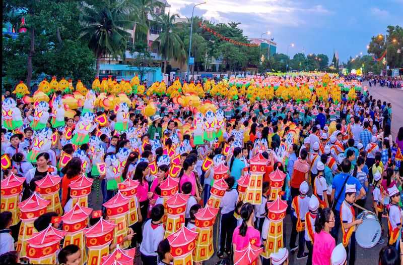 Traditional Phan Thiet Mid-Autumn Festival