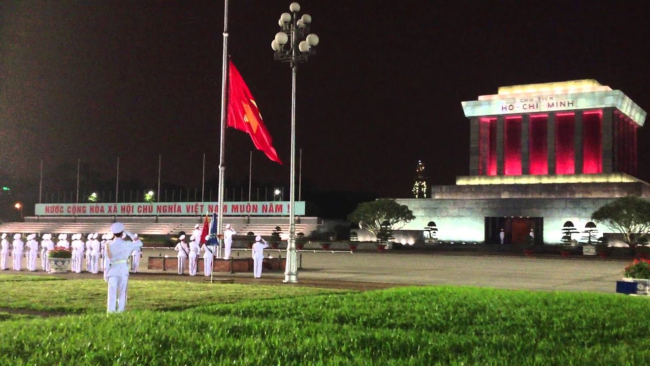 Flag raising and lowering ceremony at Ho Chi Minh Mausoleum