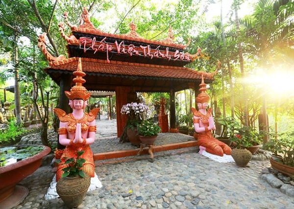 Pham Vien Thanh Son Pagoda