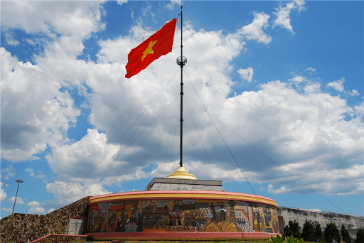 Hien Luong Flagpole
