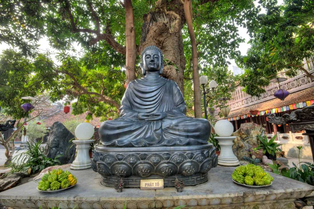 Jade Buddha Statue at Van Nien Pagoda