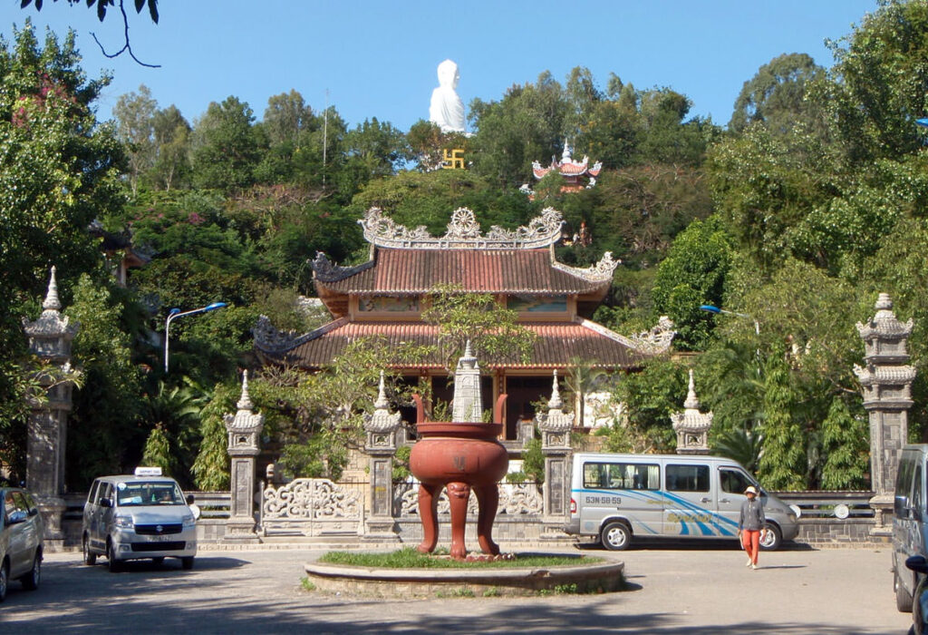 Long Son Pagoda (Top famous pagodas in Nha Trang)