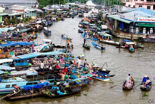 Ca Mau floating market