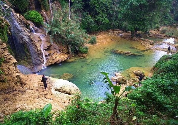 Mu Waterfall Hoa Binh