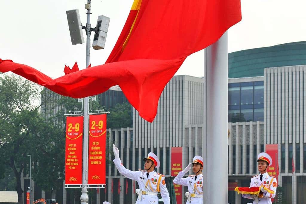 A flag raising ceremony was held at Ba Dinh Square at 6am