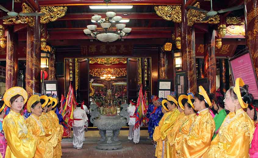 Festival at Bach Ma Temple