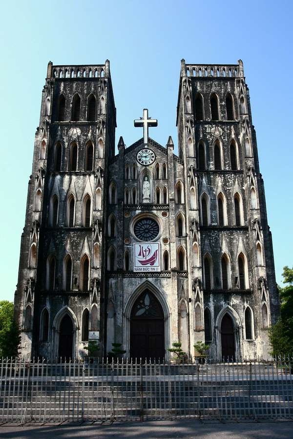 In front of the St. Joseph's Cathedral, Hanoi